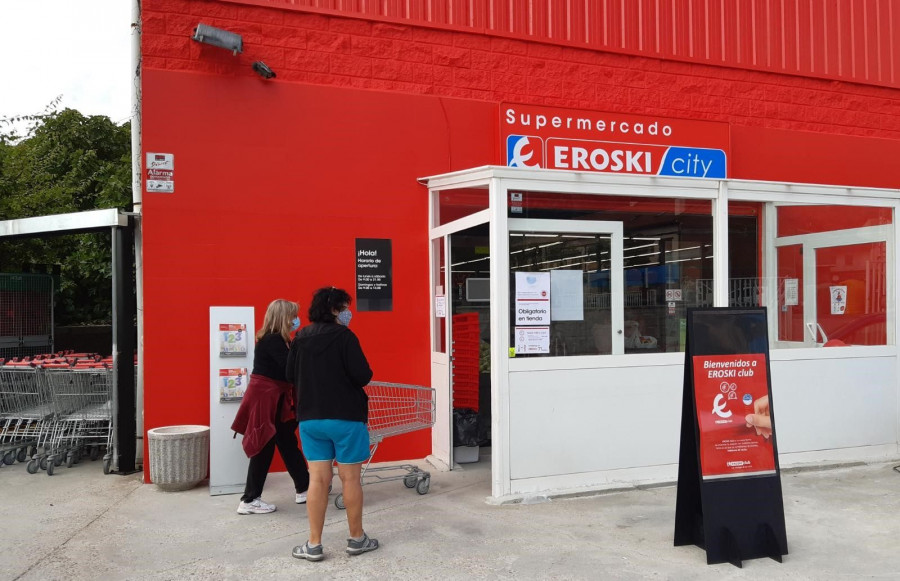 Eroski ha abierto un nuevo establecimiento en el número 40 de la avenida de La Cabrera en la localidad madrileña de La Cabrera.