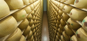 En los últimos tres años, la producción de Parmigiano Reggiano ha aumentado de 3,47 a 3,75 millones de ruedas, lo que supone un incremento del 8,1%.