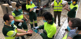 Empleados de la Fábrica Heineken de Madrid aplicando protocolos de higiene y seguridad.