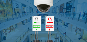 El conteo se realiza, a tiempo real, conectando la cámara a unas pantallas digitales, que indicarán al cliente si puede acceder o no, en función a una escala de colores roja/verde y a una señaliza