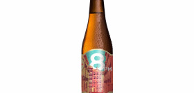 La nueva cerveza 8 PM estará disponible en formato de botella de 33cl. Será una Dry Hopped, Lager, estilo pilsner, muy suave con un toque herbáceo y sin gluten de 4,5º de alcohol.