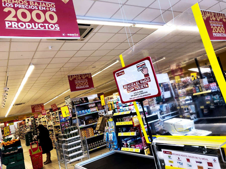 La compañía ha bajado el precio de hasta 3000 referencias en 19 de sus tiendas localizadas en Madrid, Granada, Cádiz, Málaga, Huelva y Sevilla, para dar respuesta a las nuevas necesidades del clie