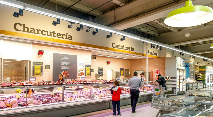 Al final del primer trimestre de 2020 contabilizaba 6.506  tiendas, frente a las 7.367 que tenía en el mismo periodo de 2019.