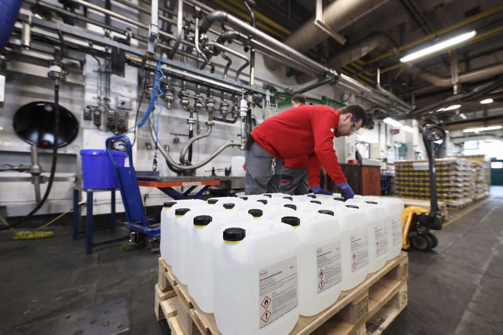 El plan global incluye otras medidas como la producción de gel desinfectante en varias plantas de Henkel alrededor del mundo, o condiciones de pago flexibles para peluqueros.