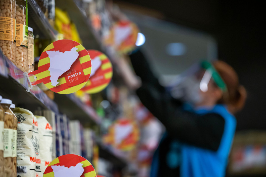 Caprabo ha ofrecido sus supermercados a pequeños productores y cooperativas agrarias sin canales de venta por el Covid-19.