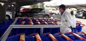 Se han empleado 600.000 litros de material especial, además los equipos limpian constantemente más de 2 millones de metros cuadrados.