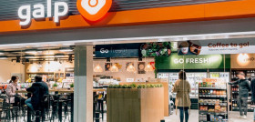 Las dos compañías aúnan fuerzas para facilitar el acceso a los productos disponibles en las tiendas de las estaciones de servicio.