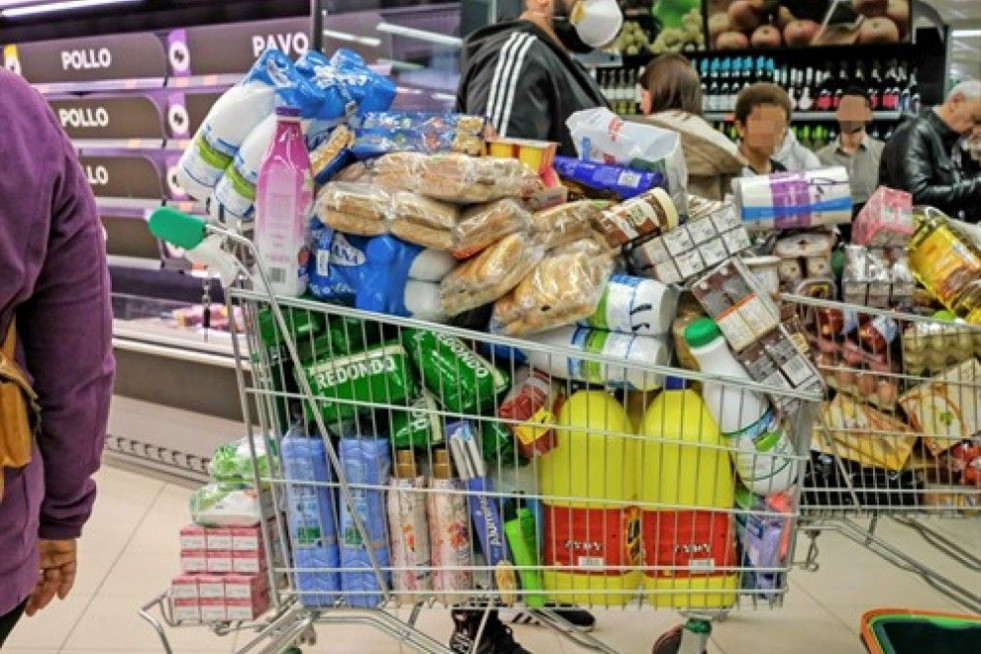La cerveza es el producto que más aumenta en la cesta de la compra y los limpiadores, los más comprados, según el análisis semanal de Gelt.
