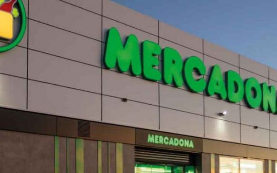 Las personas que tendrán preferencia para acceder a sus compras en sus establecimientos tiendas son mayores, personas con discapacidad, con movilidad reducida, embarazadas, y los acompañantes necesa