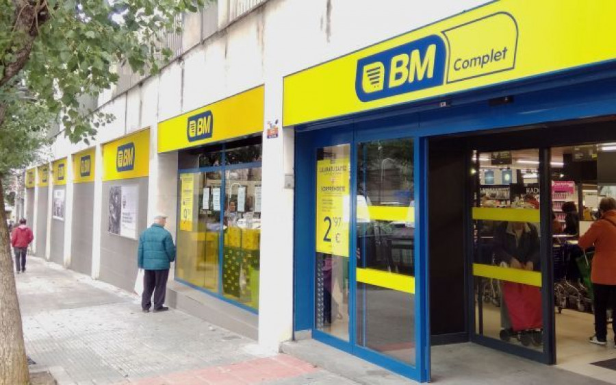 Los supermercados con horario continuo abrirán de 10.00 a 20.00 horas y aquellos con horario partido lo harán de 10.00 a 14.00 horas y de 17.00 a 20.00.