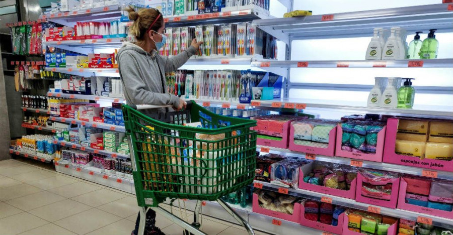 No es necesario hacer acopio de productos básicos ya que las más de 24.300 tiendas repartidas por toda la geografía están preparadas para garantizar el servicio de distribución de productos de al