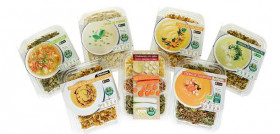 El nuevo surtido acoge packs de sopa juliana, crema de calabacín, crema de calabaza, crema de calabaza con cecina, crema de zanahoria ecológica y condimentos de verdura (patata, zanahoria y puerro) 