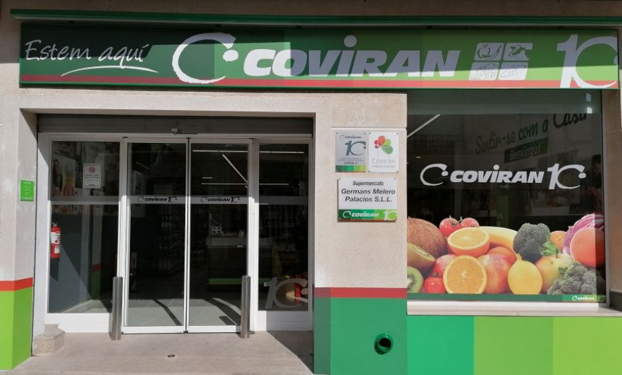 El nuevo supermercado cuenta con una superficie de venta de 300 metros cuadrados así como 5 empleados.
