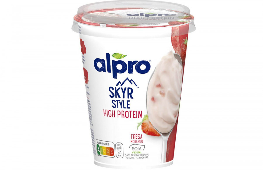 Para responder a quienes buscan opciones altas en proteína y 100% vegetales, Alpro amplía su portfolio con dos alternativas estilo skyr y una bebida alta en proteína con base de soja.