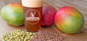 Cruzcampo Session IPA con Mangos de Málaga cuenta con una receta que tiene como protagonista sabor del mango de temporada de la comarca madrileña de La Axarquía.