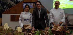 A través de la recreación de una granja hecha de chocolate, los consumidores pudieron disfrutar de un fin de semana alpino y aprender a hacer su propia granja de chocolate con talleres para toda la 