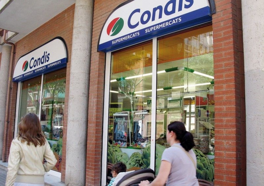El nuevo supermercado Condis cuenta con una superficie de ventas de 280 metros cuadrados y con 6 trabajadores en la plantilla.