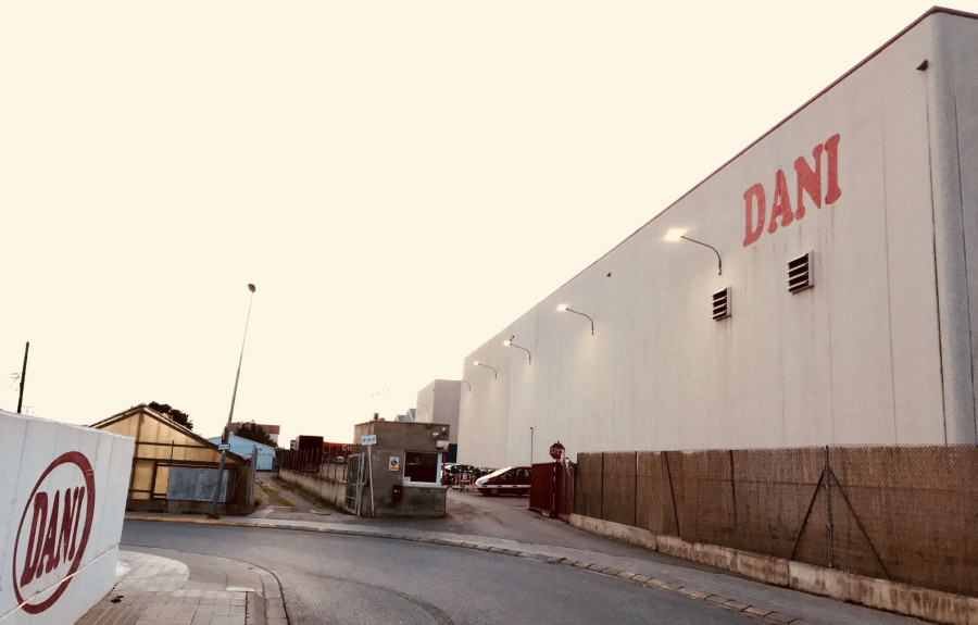 Las inversiones han ido destinadas a la puesta en marcha de una segunda línea de mejillón congelado; la construcción de una gran cámara frigorífica; la implementación de nuevos métodos de depur