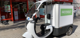 Se estima que el uso de este tipo de transporte en los 25 supermercados de Madrid evitará la emisión de 7,1 t de CO2 en un año.