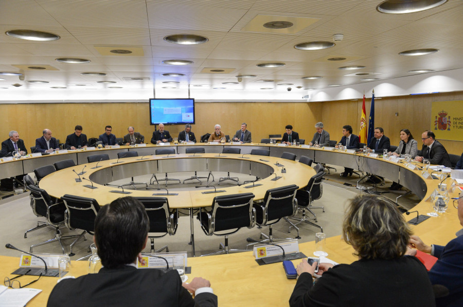 El encuentro entre la Plataforma y los ministros en funciones ha sido calificado como “fructifero” y las partes han destacado la importancia de la comunicación fluida entre los afectados y la Adm