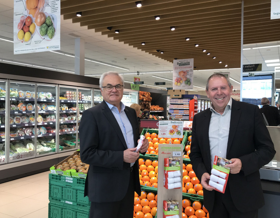 De izquierda a derecha: José Juan Fornés (director general de Supermercados Masymas) y Juan Rolser (presidente de Rolser).