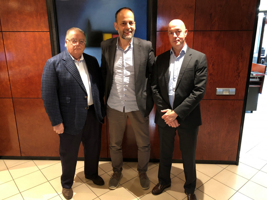 De izq a dcha, Jaime Rodríguez, presidente del Grupo Euromadi; Oriol Bota, director de la Obra Social San Juan de Dios y José María Rodríguez, Consejero Delegado del Grupo Euromadi.