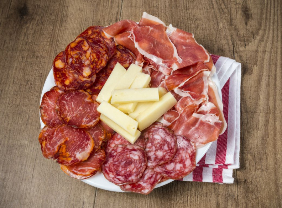 Los problemas de salud que puede acarrear llevar una alimentación de este tipo, o cometer grandes excesos, son bastante importantes.