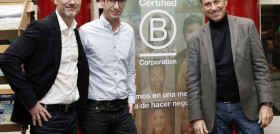 De izquierda a derecha: François Xavier Lacroix (DG Aguas Danone España), Pablo Sánchez (D B Corp) y Paolo Tafuri (DG Danone Iberia).