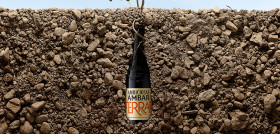 Esta forma tan inusual de dar vida a una cerveza consigue reflejar el carácter y terroir único de las tierras de Olite.