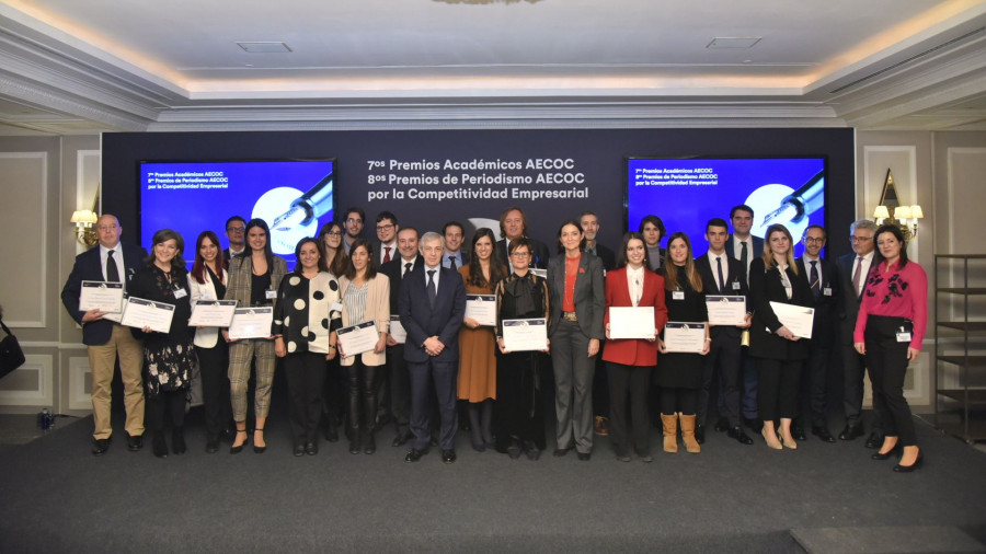 Foto de familia de los premiados este año por Aecoc.
