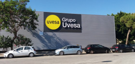 Uvesa Málaga se dedica al sacrificio de broilers con capacidad para 8.000 pollos/hora. En 2018, procesó 41.000 toneladas de pollo vivo y 30.800 de pollo canal.
