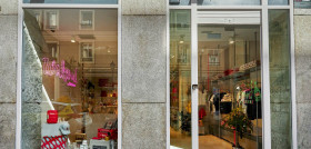 Situada en Chueca, la tienda de Mahou San Miguel se incorpora a la red de locales del barrio madrileño.