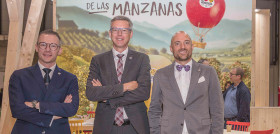 Los representantes de la asociación en Fruit Attraction.