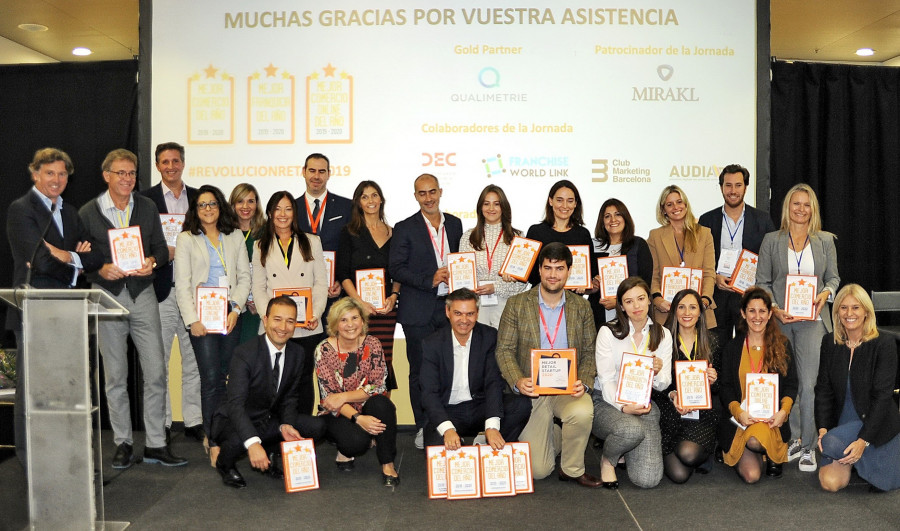 Los premiados después de la entrega.