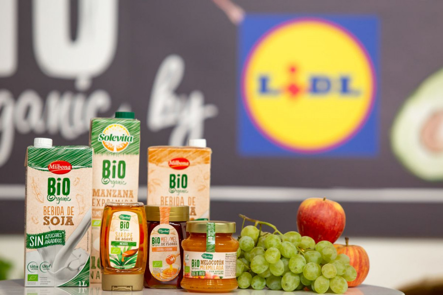 Lidl encabeza este mercado en crecimiento con una cuota de 16,5 puntos, 2 más que su inmediato competidor: más de 4,8 millones de hogares compraron productos bio en Lidl en 2018.