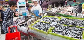 Es la primera cadena de distribución minorista en España en superar las auditorías de ambas certificaciones MSC y GlobalG.A.P. para la venta de pescado fresco sostenible en mostrador.