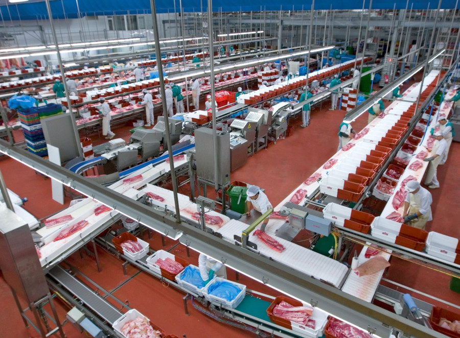 La empresa produce 100.000 toneladas anuales de porcino y vacuno, y quiere potenciar su línea Halal.