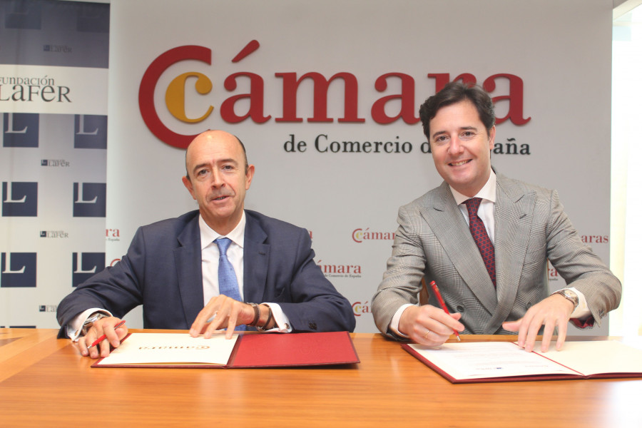 De izquierda a derecha: Manuel Lamela (Fundación Lafer) y Alfonso Díaz Ambrona (Cámara de Comercio de España).