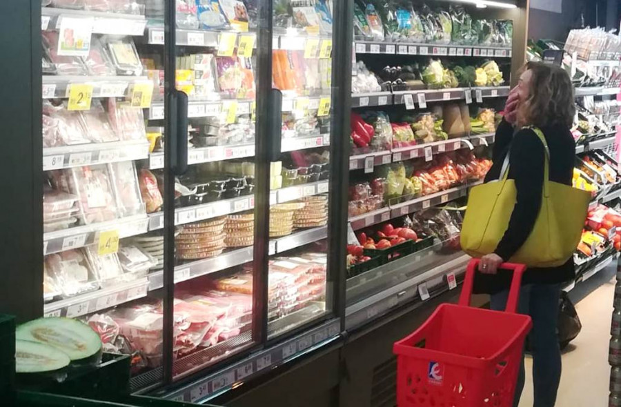 La nueva tienda franquiciada ofrece a los consumidores un servicio completo de alimentación con marcas de fabricante y marca propia y de liderazgo en frescos.