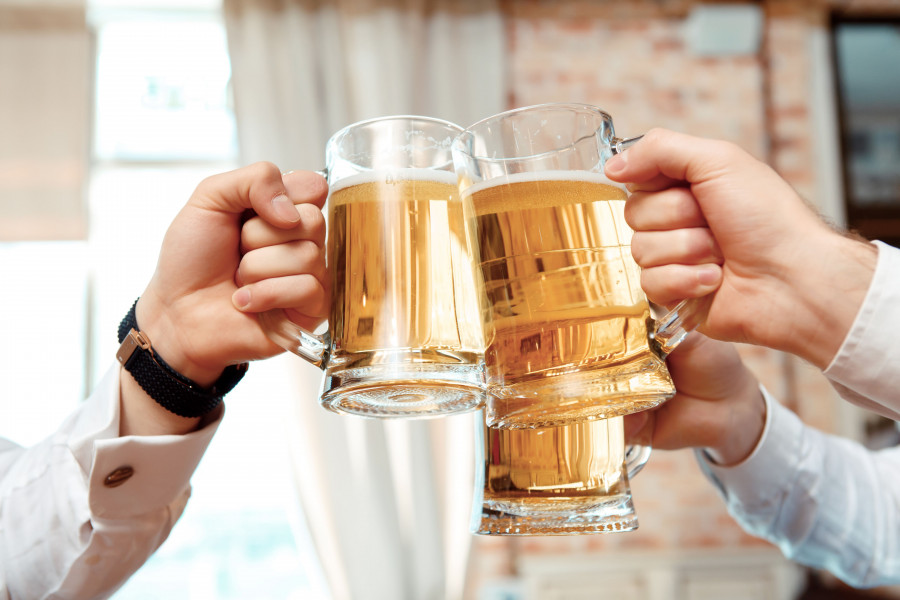 La cerveza es una bebida transversal como lo demuestra el hecho de que ocho de cada diez adultos de todas las clases sociales la han consumido en el último año.
