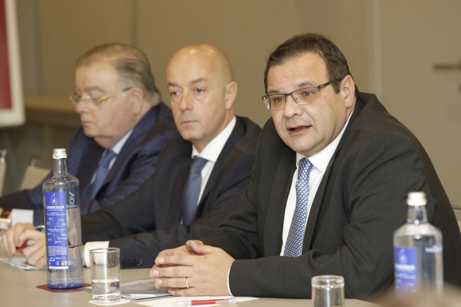 De izquierda a Derecha: Jaime Rodríguez, Josep María Rodríguez y Toni Font durante la presentación.