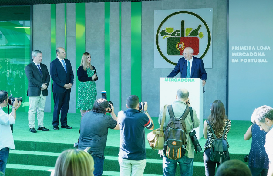 Acuden al acto Juan Roig y Hortensia Herrero, presidente y vicepresidenta de la compañía, junto a los restantes miembros del consejo de Administración.