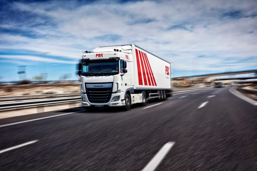 La compañía, que venía colaborando como distribuidor desde 2016, da un paso más en su apuesta por esta Red de transporte urgente.