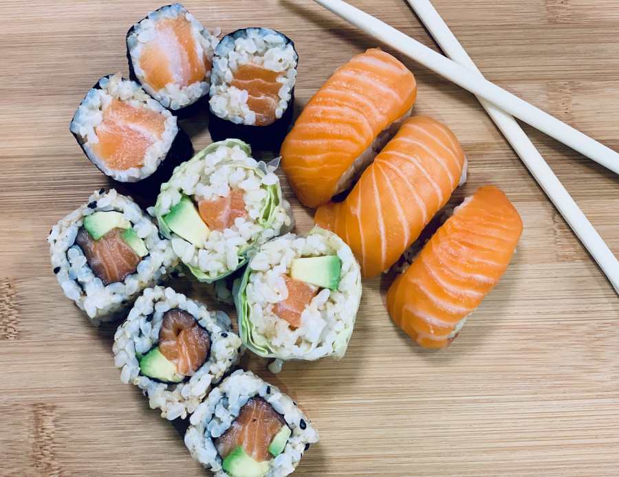 Nuevas variedades Carrefour de sushi a base de arroz integral y sushi sin gluten.