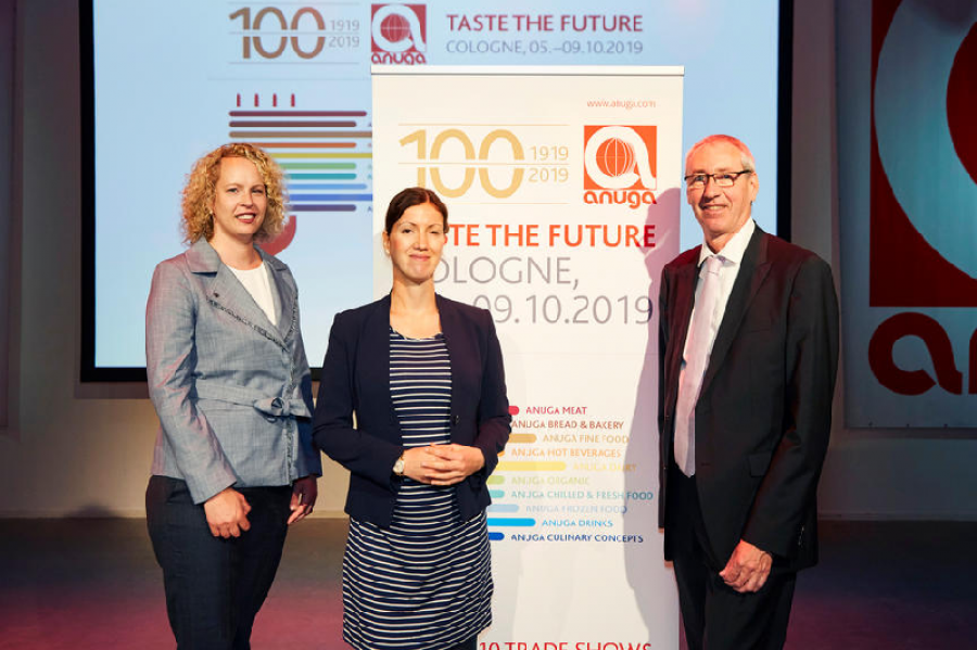 Presentación de Anuga 2019 el pasado 3 de junio en Ámsterdam. En la imagen: Anne Schumacher (Koelnmesse GmbH), Stefanie Sabet (BVE) y Franz-Martin Rausch (BVLH).