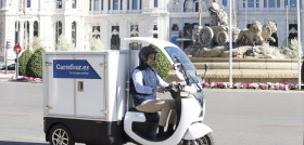El nuevo transporte es 100% eléctrico, ágil como una motocicleta, estable como un triciclo y cuenta con paneles solares para su recarga