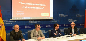 El director general de la Industria Alimentaria ha destacado el crecimiento de la superficie de producción ecológica y del número de operadores según los primeros avances de 2018.