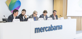 La jornada reunió a un centenar de profesionales entre expertos en el tema y empresarios del recinto alimentario.