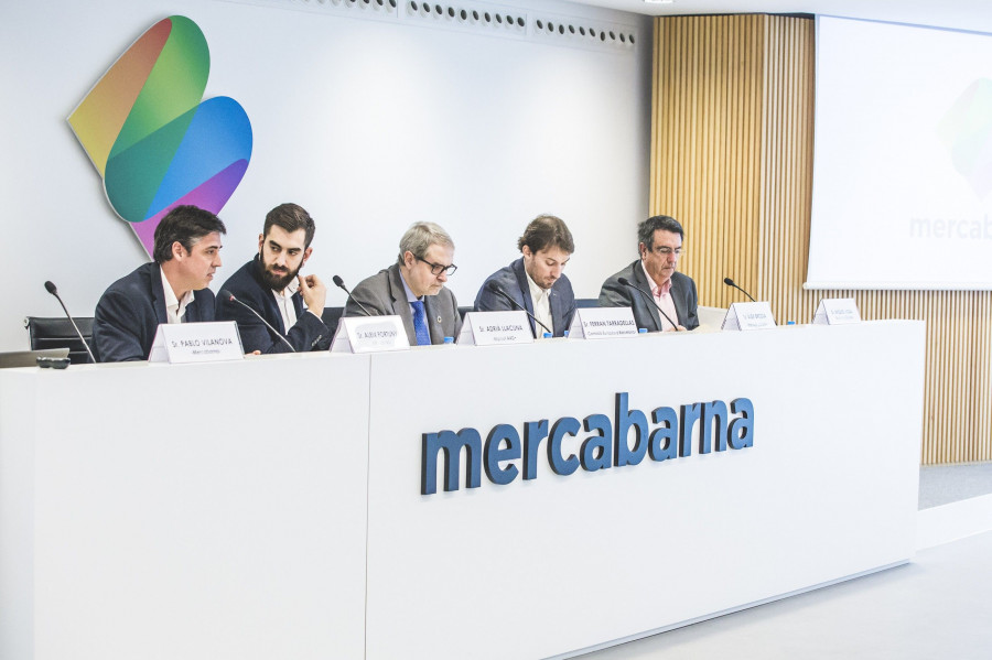 La jornada reunió a un centenar de profesionales entre expertos en el tema y empresarios del recinto alimentario.