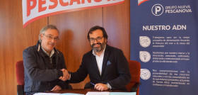 El CEO del Grupo Nueva Pescanova, Ignacio González, y el consejero delegado de la compañía Isidro 1952, Pablo Ángel García- Gascó, han firmado el acuerdo.